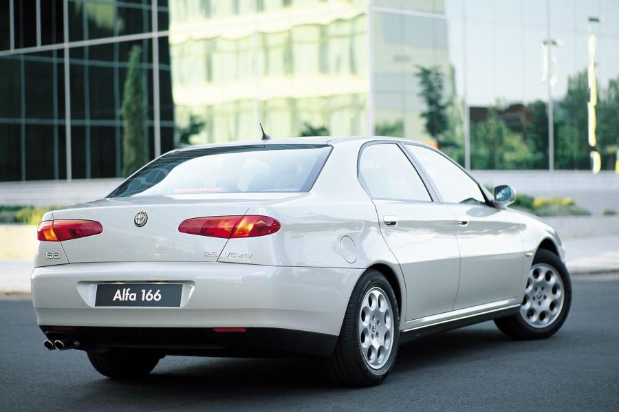  Alfa Romeo 166 (936) 1998 года  (фото 55 из 73)